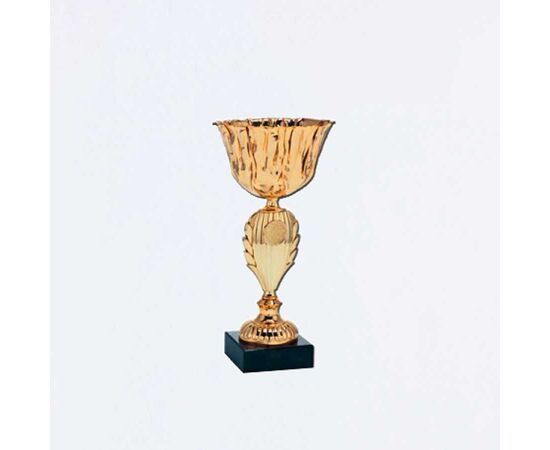 Pokale gold ohne Deckel, Modell Pokale gold ohne Deckel / Coupes couleur or sans couvercle, modèle Coupes or sans couvercle